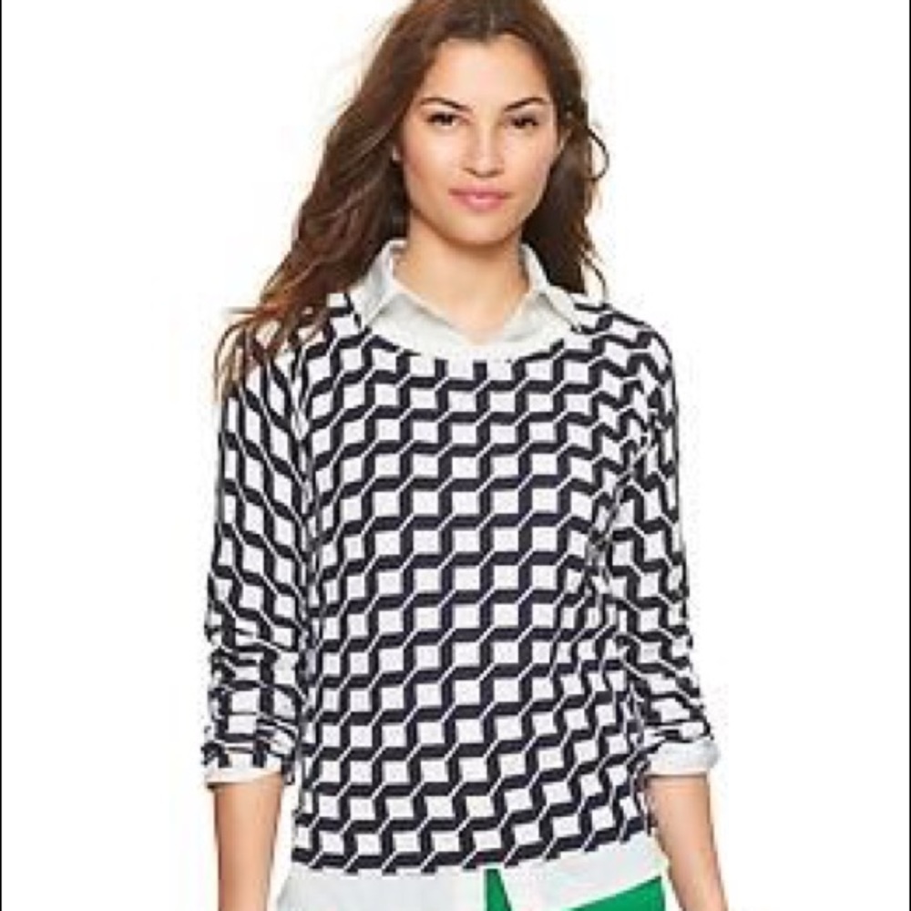 GAP Geo Navy Print crew pullover NWOT
